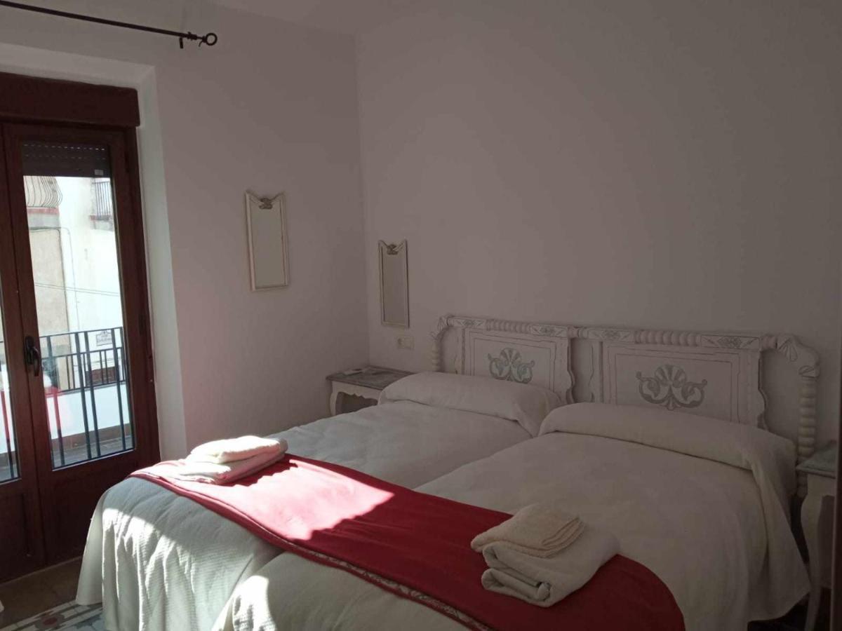 Casa Cueva Rural Vico Ideal Grandes Grupos Freila Eksteriør billede